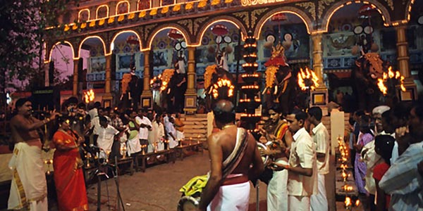 Kottayam temple festival night illumination and cultural programs